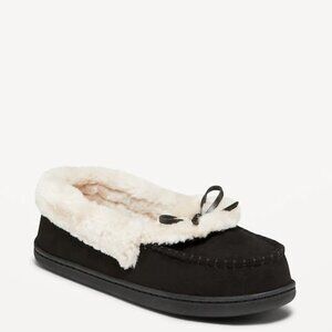 NWT Old Navy Black sherpa moccasin, size 9, white furry lining